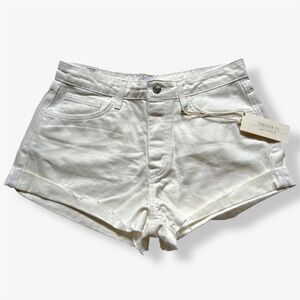 Forever 21 NWT White Concert Shorts Mid-Rise Slim Fit Cotton women's Size W28